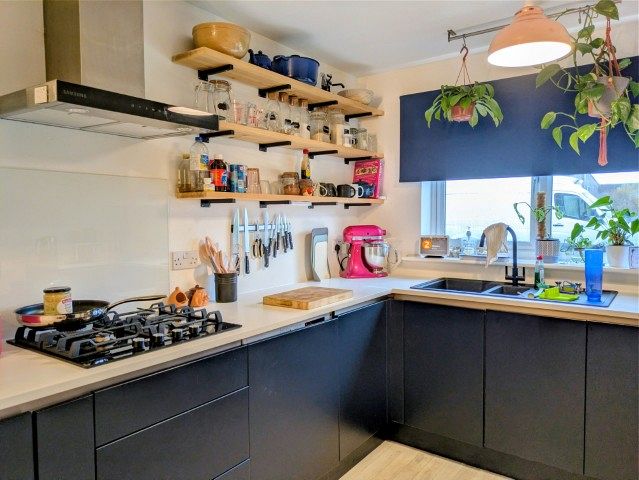 17 Stourcastle, Sturminster Newton, Dorset